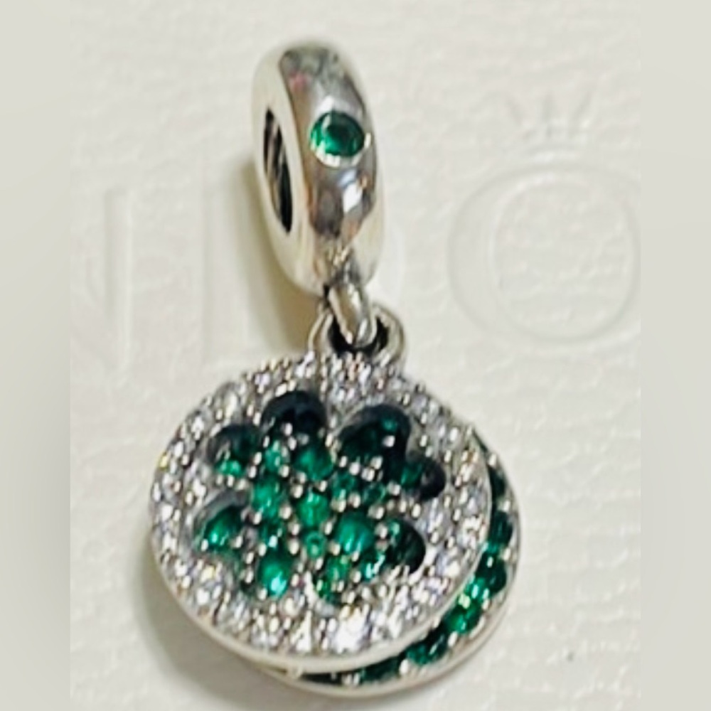 Pandora Silver and Green Clover ANYTHING IS POSSIBLE Charm